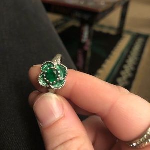Sterling Flower ring. Size 8